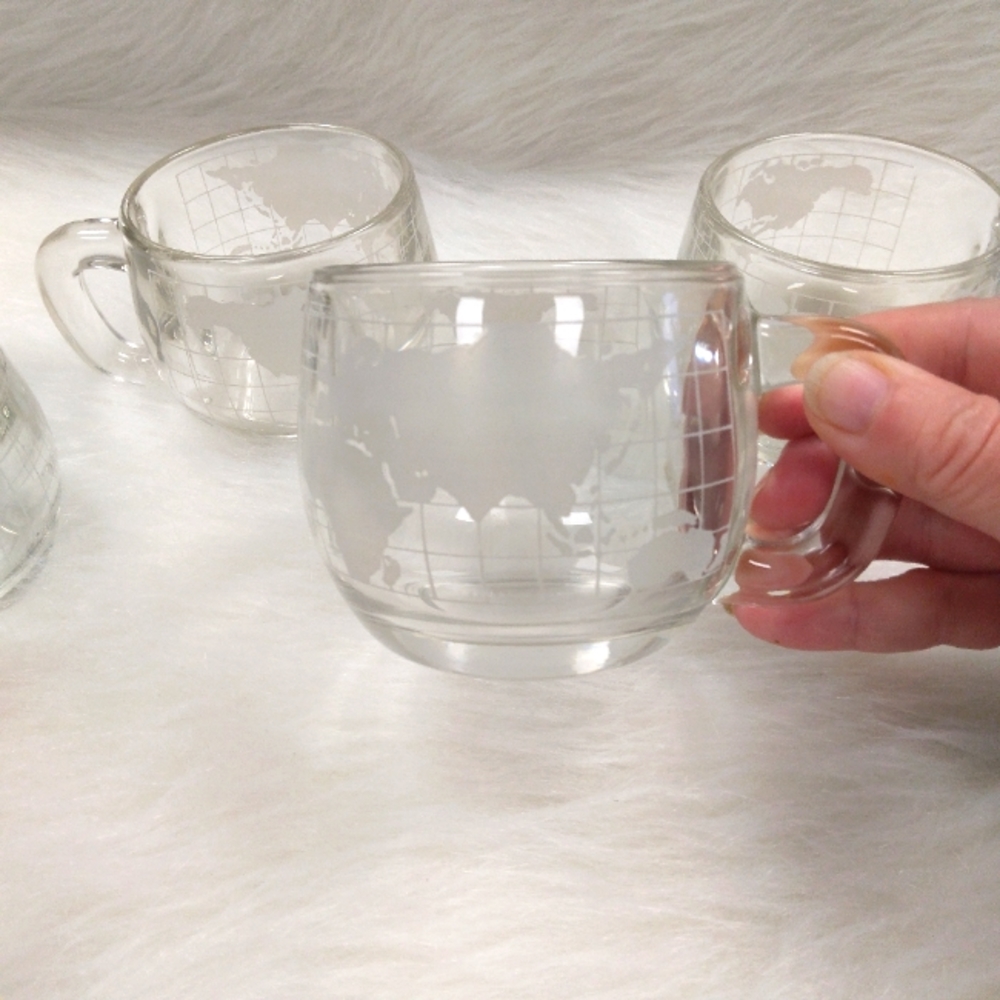 Vintage Nestlé Glass Globe Coffee Mug, set of 4